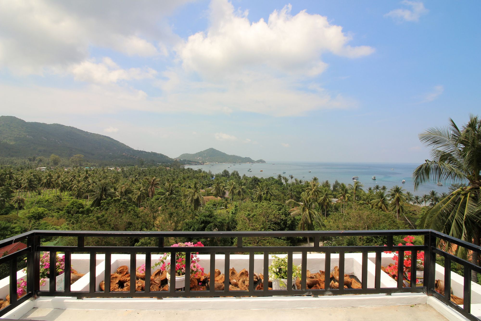 Sairee Seaview Hotel Koh Tao Exterior photo